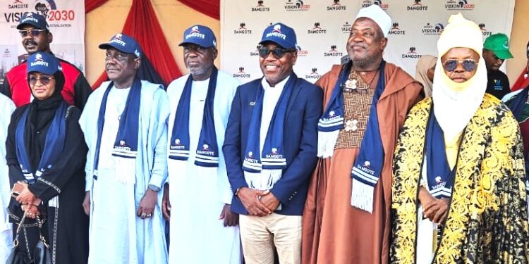 Niger woos Dangote Group for exploration of crude oil at Bida basin