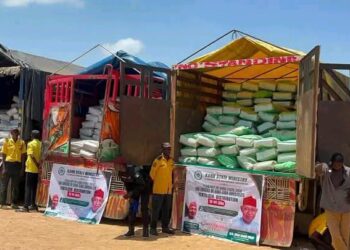 Gov Yusuf flags off distribution of 90,000 subsidized fertilizer to Kano farmers