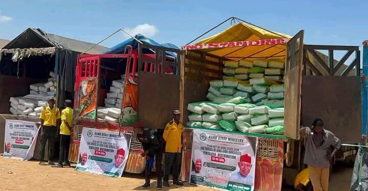 Gov Yusuf flags off distribution of 90,000 subsidized fertilizer to Kano farmers