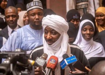 Sarki Sanusi ya rabawa ƴan ajin su na jami’ar Northwest $200 kowannen su