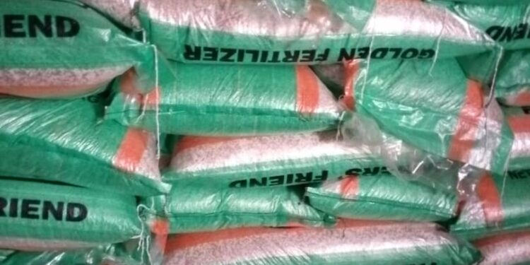 Food security: LG Chair. slashes fertilizer price to N18k
