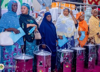 Kano govt begins distribution of 3,400 cooking stoves donated by FG